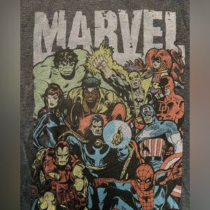 Marvel T Shirt. never worn size large